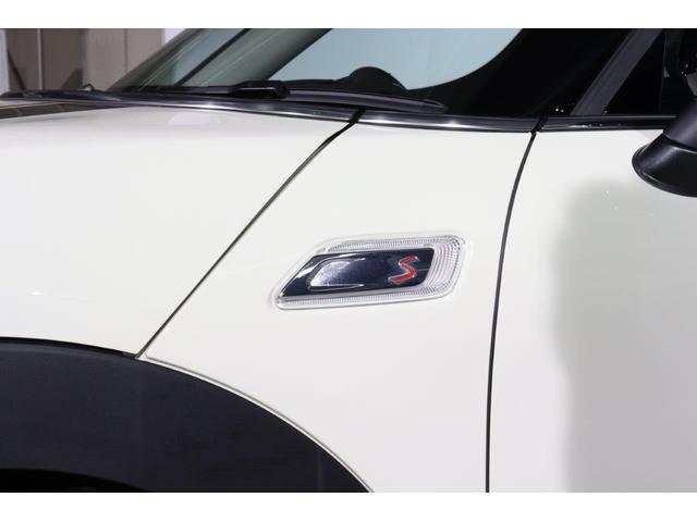 ＭＩＮＩ クーパーＳＤ　クラブマン　アクティブクルーズコントロール　衝突被害軽減ブレーキ　１７インチアロイホイール　ブラックルーフ　認定中古車（7枚目）