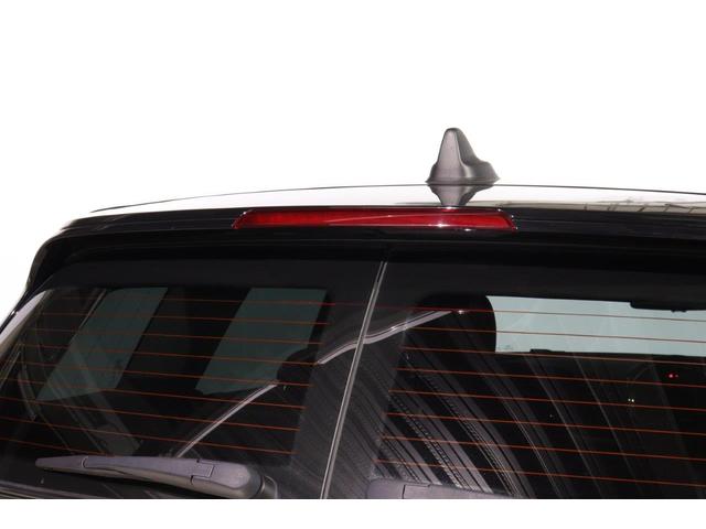 ＭＩＮＩ クーパーＳＤ　クラブマン　アクティブクルーズコントロール　衝突被害軽減ブレーキ　１７インチアロイホイール　ブラックルーフ　認定中古車（9枚目）