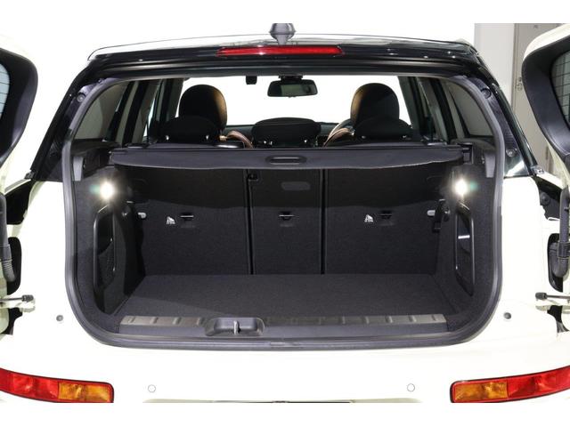 ＭＩＮＩ クーパーＳＤ　クラブマン　アクティブクルーズコントロール　衝突被害軽減ブレーキ　１７インチアロイホイール　ブラックルーフ　認定中古車（13枚目）