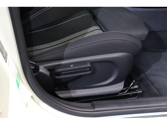 ＭＩＮＩ クーパーＳＤ　クラブマン　アクティブクルーズコントロール　衝突被害軽減ブレーキ　１７インチアロイホイール　ブラックルーフ　認定中古車（18枚目）