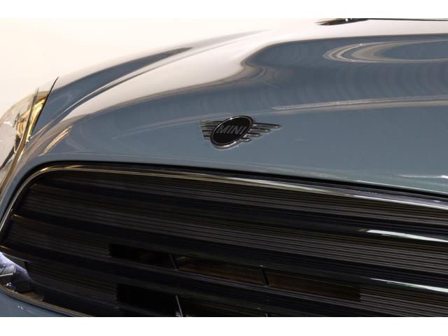 ＭＩＮＩ クーパーＤ　クロスオーバー　クラシック・トリム　ナビゲーションパッケージ　エキサイトメントパッケージ　コンフォートパッケージ　ドライビングアシスト　パーキングアシスト　ＢＭＷ認定中古車（32枚目）