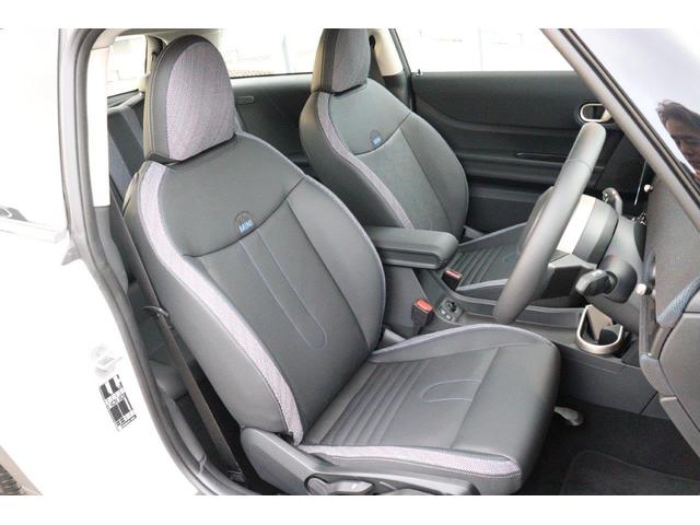 MINI クーパーC クラシック・トリム MINI認定中古車 アップルカープレイ アンドロイドオート ACC 衝突軽減ブレーキ 車線逸脱警告 ETC2.0 LEDヘッドライト(14枚目)