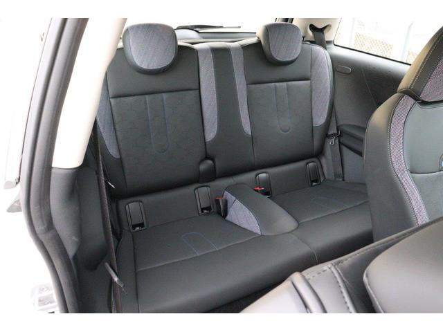 MINI クーパーC クラシック・トリム MINI認定中古車 アップルカープレイ アンドロイドオート ACC 衝突軽減ブレーキ 車線逸脱警告 ETC2.0 LEDヘッドライト(16枚目)