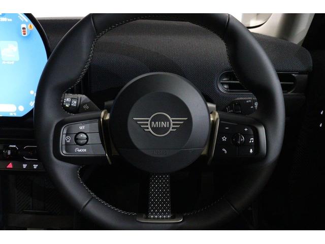 MINI クーパーC クラシック・トリム MINI認定中古車 アップルカープレイ アンドロイドオート ACC 衝突軽減ブレーキ 車線逸脱警告 ETC2.0 LEDヘッドライト(18枚目)