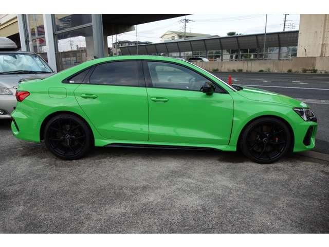 RS3 ベースグレード(14枚目)
