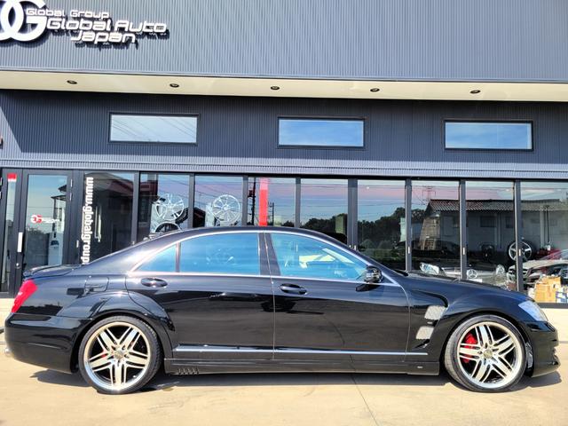 Ｓクラス Ｓ５５０ロング　後期ロリンザー仕様　社外マフラー　２０ＡＷ　ローダウン　黒革　サンルーフ　ＨＤＤナビ　Ｂカメラ　パワーシート　シートヒーター　シートメモリー　ウッドコンビハンドル　ハーマンカードン　正規ディーラー車（8枚目）