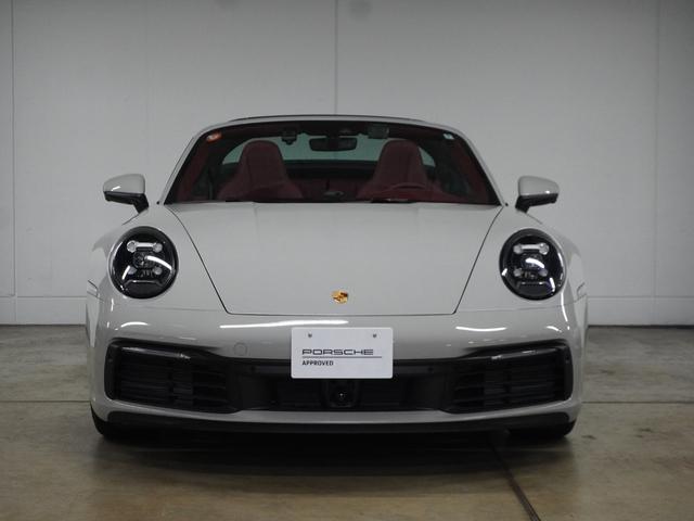 ９１１ ９１１タルガ４Ｓ　認定中古車　スポーツクロノ　スポーツエグゾースト　Ｔａｒｇａ　ロールバー　グロスブラックホイール　４Ｗａｙスポーツシート　ＡＣＣ（2枚目）