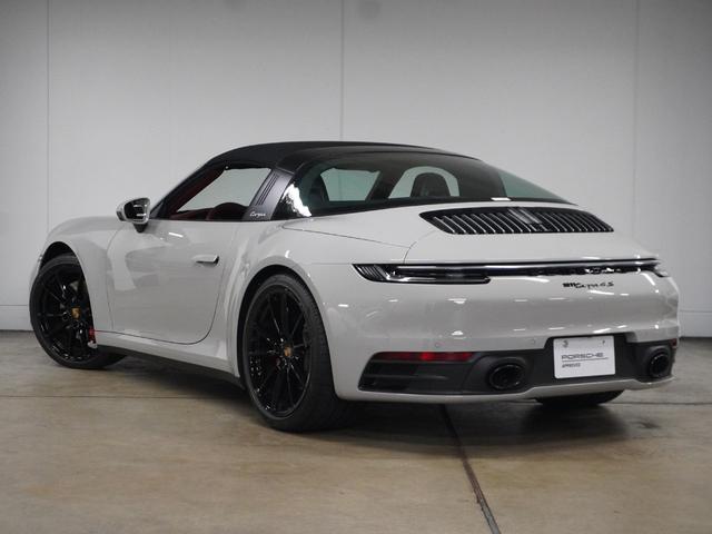 ９１１ ９１１タルガ４Ｓ　認定中古車　スポーツクロノ　スポーツエグゾースト　Ｔａｒｇａ　ロールバー　グロスブラックホイール　４Ｗａｙスポーツシート　ＡＣＣ（4枚目）