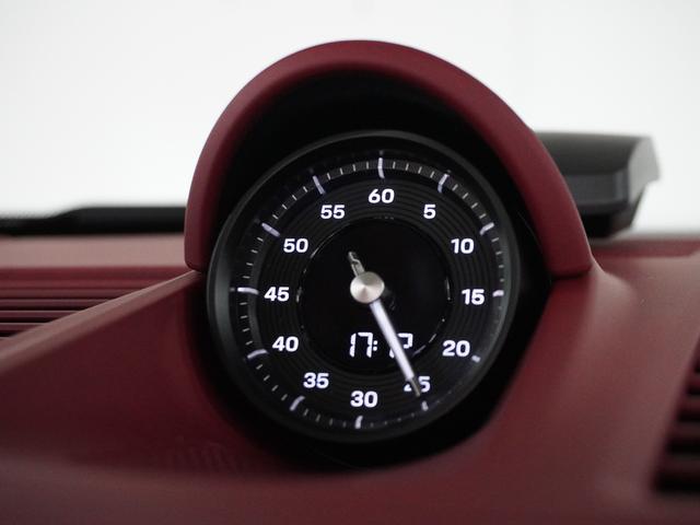 ９１１ ９１１タルガ４Ｓ　認定中古車　スポーツクロノ　スポーツエグゾースト　Ｔａｒｇａ　ロールバー　グロスブラックホイール　４Ｗａｙスポーツシート　ＡＣＣ（15枚目）