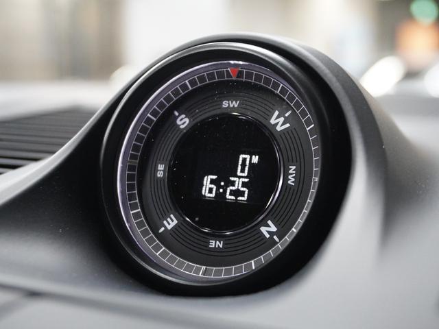 カイエンクーペ カイエンＧＴＳ　クーペ　認定中古車　新車保証継承　リアアクスルステア　ＰＤＣＣ　　スポーツクロノ　２２インチホイール　１８Ｗａｙシート　前後シートヒーター　プライバシーガラス　ワンオーナー　禁煙車（16枚目）