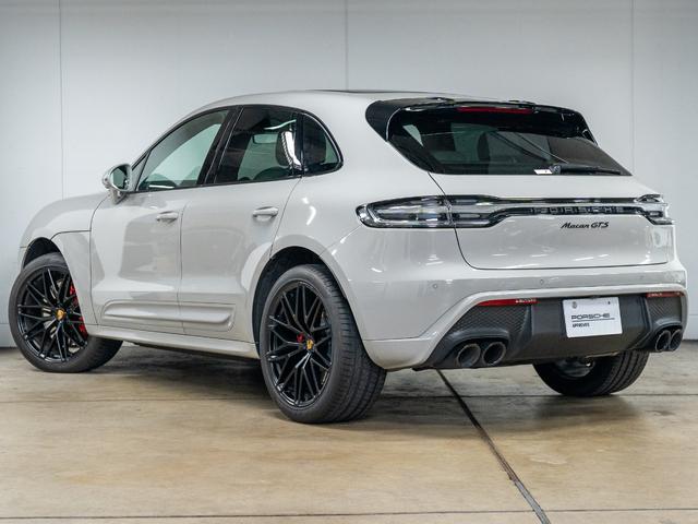 マカン マカンGTS 認定中古車(4枚目)