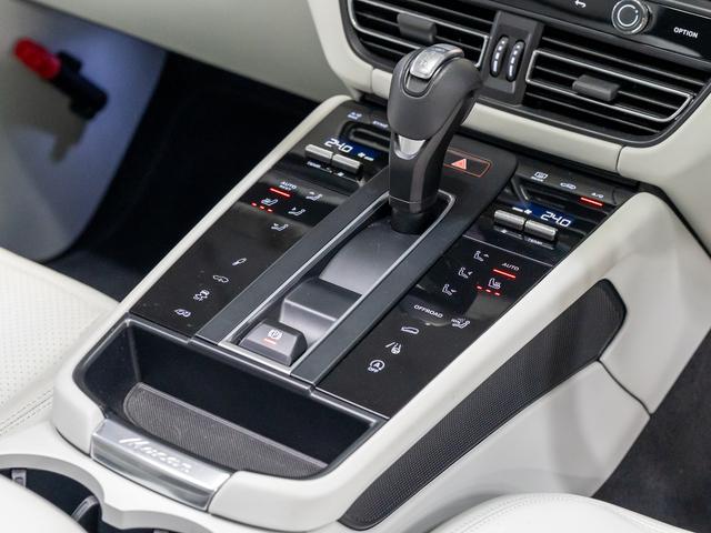 マカン マカンGTS 認定中古車(15枚目)