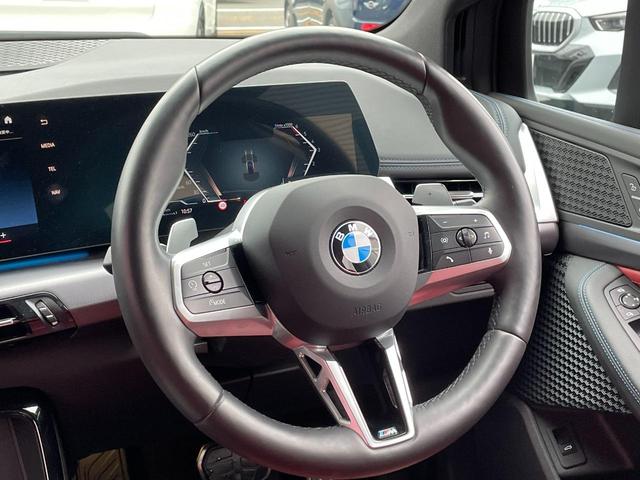 ２シリーズ ２１８ｄアクティブツアラー　Ｍスポーツ　認定中古車　ロブソンレッドレザーシート　電動シート　ＢＭＷコックピット　衝突被害軽減ブレーキ　純正ナビ　リヤビューカメラ　障害物センサー　電動テールゲート　ワイヤレスチャージング　ＳＯＳコール（22枚目）