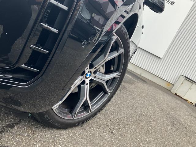 Ｘ５ ｘＤｒｉｖｅ　４０ｄ　Ｍスポーツ　正規認定中古車　ワンオーナー車両　電動パノラマサンルーフ　３列シート　ドライブアシストプロ　純正ナビ　地デジチューナー　パーキングアシスト　ヘッドアップディスプレイ　ブラックレザーシート　ＥＴＣ（24枚目）