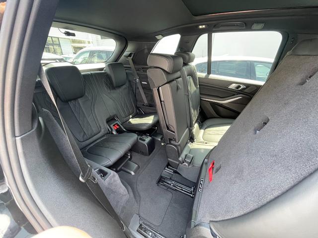 Ｘ５ ｘＤｒｉｖｅ　４０ｄ　Ｍスポーツ　正規認定中古車　ワンオーナー車両　電動パノラマサンルーフ　３列シート　ドライブアシストプロ　純正ナビ　地デジチューナー　パーキングアシスト　ヘッドアップディスプレイ　ブラックレザーシート　ＥＴＣ（41枚目）