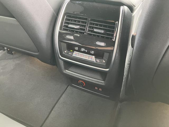 Ｘ５ ｘＤｒｉｖｅ　４０ｄ　Ｍスポーツ　正規認定中古車　ワンオーナー車両　電動パノラマサンルーフ　３列シート　ドライブアシストプロ　純正ナビ　地デジチューナー　パーキングアシスト　ヘッドアップディスプレイ　ブラックレザーシート　ＥＴＣ（66枚目）