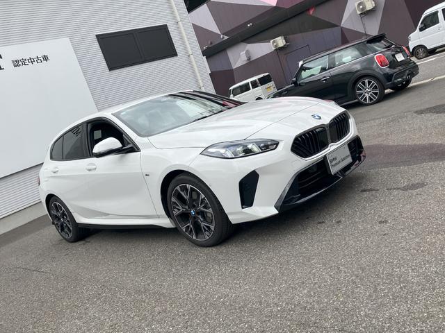 １シリーズ １２０　Ｍスポーツ　正規認定中古車　元試乗車　黒レザーシート　サンプロテクションガラス　ハーマンカードン　ドライビングアシストプロフェッショナル　パーキングアシストプラス　ライブコックピットプロ　純ナビ　Ｒカメラ　ＥＴＣ（6枚目）
