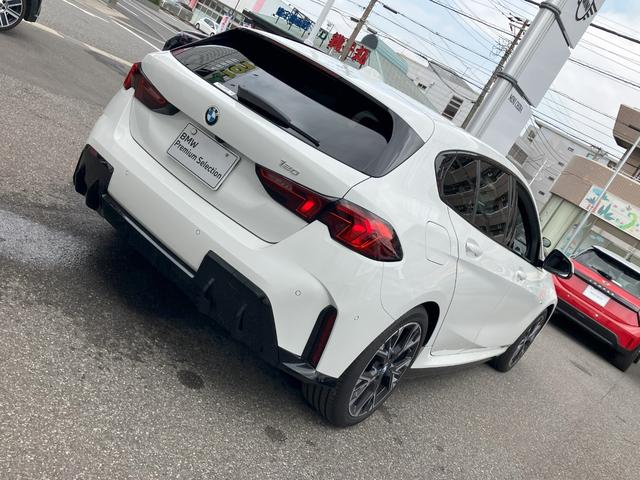 １シリーズ １２０　Ｍスポーツ　正規認定中古車　元試乗車　黒レザーシート　サンプロテクションガラス　ハーマンカードン　ドライビングアシストプロフェッショナル　パーキングアシストプラス　ライブコックピットプロ　純ナビ　Ｒカメラ　ＥＴＣ（10枚目）