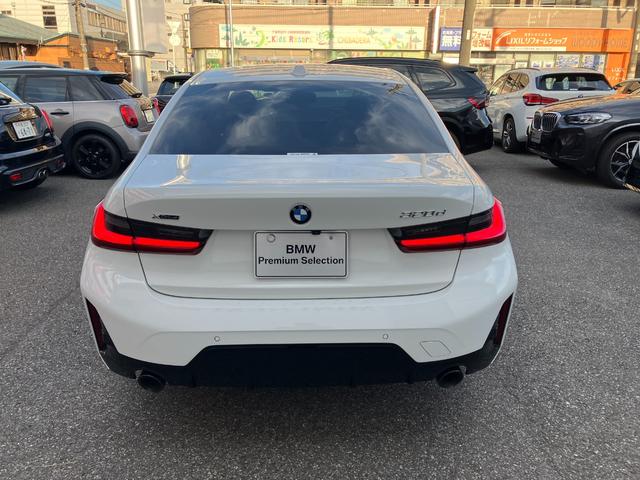 ３シリーズ ３２０ｄ　ｘＤｒｉｖｅＭスポーツエディションシャドー　認定中古車　元試乗車　ＳＨＡＤＯＷ　ＥＤＩＴＩＯＮ　Ｍスポーツ　アルミパネル　ハーフレザー　シートヒーター　電動シート　アクティブクルーズ　電動トランク　ヘッドアップＤ　１９インチＡＷ　純ナビ　ＥＴＣ（8枚目）