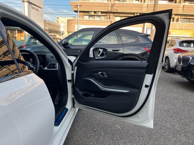 ３シリーズ ３２０ｄ　ｘＤｒｉｖｅＭスポーツエディションシャドー　認定中古車　元試乗車　ＳＨＡＤＯＷ　ＥＤＩＴＩＯＮ　Ｍスポーツ　アルミパネル　ハーフレザー　シートヒーター　電動シート　アクティブクルーズ　電動トランク　ヘッドアップＤ　１９インチＡＷ　純ナビ　ＥＴＣ（36枚目）