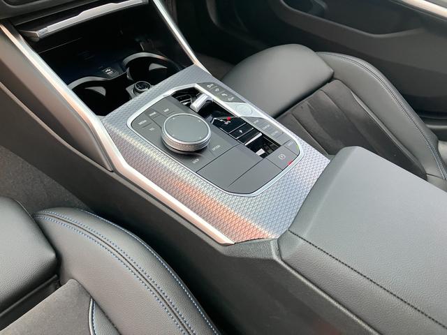 ３シリーズ ３２０ｄ　ｘＤｒｉｖｅＭスポーツエディションシャドー　認定中古車　元試乗車　ＳＨＡＤＯＷ　ＥＤＩＴＩＯＮ　Ｍスポーツ　アルミパネル　ハーフレザー　シートヒーター　電動シート　アクティブクルーズ　電動トランク　ヘッドアップＤ　１９インチＡＷ　純ナビ　ＥＴＣ（48枚目）