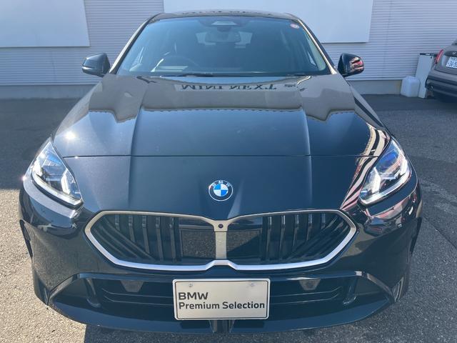 １シリーズ １２０ｄ　Ｍスポーツ　ハイラインパッケージ　認定中古車　元試乗車　ハイラインＰＫＧ　サンプロテクション・ガラス　ｈａｒｍａｎ／ｋａｒｄｏｎスピーカー　ドライビングアシストプラス　ヘッドアップＤ　ハーフレザー　シートヒーター　純正ナビ　電動Ｒ（5枚目）