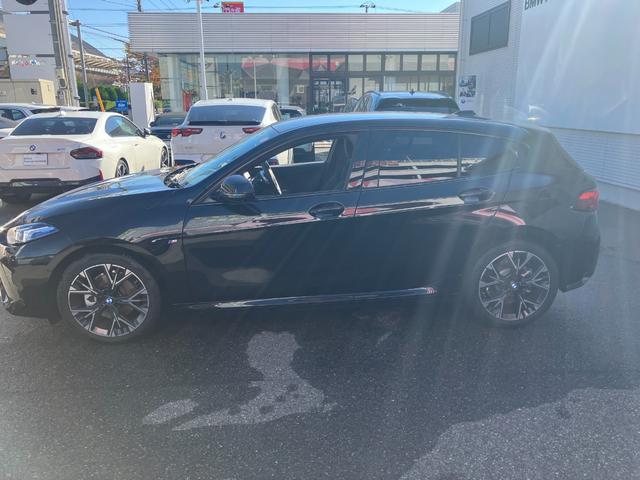 １シリーズ １２０ｄ　Ｍスポーツ　ハイラインパッケージ　認定中古車　元試乗車　ハイラインＰＫＧ　サンプロテクション・ガラス　ｈａｒｍａｎ／ｋａｒｄｏｎスピーカー　ドライビングアシストプラス　ヘッドアップＤ　ハーフレザー　シートヒーター　純正ナビ　電動Ｒ（7枚目）