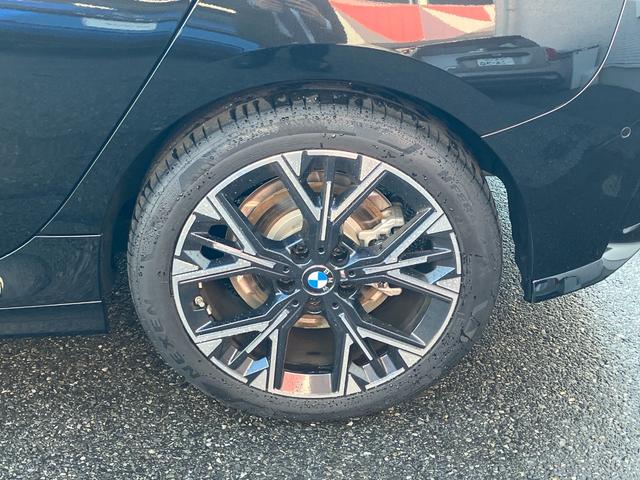 １シリーズ １２０ｄ　Ｍスポーツ　ハイラインパッケージ　認定中古車　元試乗車　ハイラインＰＫＧ　サンプロテクション・ガラス　ｈａｒｍａｎ／ｋａｒｄｏｎスピーカー　ドライビングアシストプラス　ヘッドアップＤ　ハーフレザー　シートヒーター　純正ナビ　電動Ｒ（23枚目）