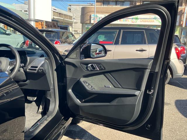 １シリーズ １２０ｄ　Ｍスポーツ　ハイラインパッケージ　認定中古車　元試乗車　ハイラインＰＫＧ　サンプロテクション・ガラス　ｈａｒｍａｎ／ｋａｒｄｏｎスピーカー　ドライビングアシストプラス　ヘッドアップＤ　ハーフレザー　シートヒーター　純正ナビ　電動Ｒ（37枚目）