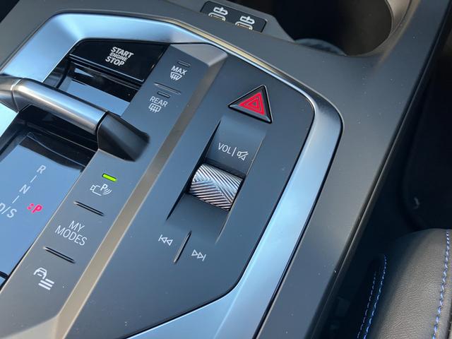 １シリーズ １２０ｄ　Ｍスポーツ　ハイラインパッケージ　認定中古車　元試乗車　ハイラインＰＫＧ　サンプロテクション・ガラス　ｈａｒｍａｎ／ｋａｒｄｏｎスピーカー　ドライビングアシストプラス　ヘッドアップＤ　ハーフレザー　シートヒーター　純正ナビ　電動Ｒ（50枚目）