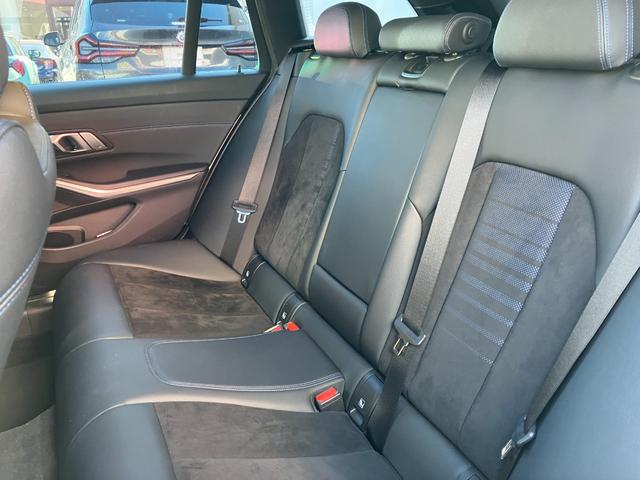 3シリーズ 320d xDriveツーリング Mスポーツ 認定中古車 ワンオーナー 社外地デジチューナー パーキングアシストプラス 前後ドラレコ ハーフレザー シートヒーター 電動Rゲート 純ナビ アクティブクルコン LEDヘッドライト ETC(18枚目)