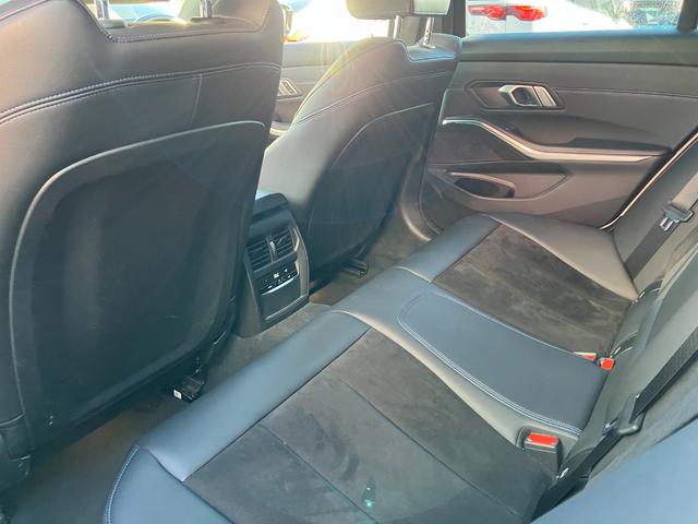 3シリーズ 320d xDriveツーリング Mスポーツ 認定中古車 ワンオーナー 社外地デジチューナー パーキングアシストプラス 前後ドラレコ ハーフレザー シートヒーター 電動Rゲート 純ナビ アクティブクルコン LEDヘッドライト ETC(19枚目)