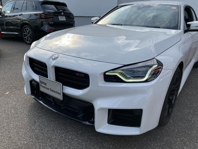 M2 ベースグレード 認定中古車 ワンオーナー MコンフォートPKG harman/kardonスピーカー ヘッドアップD 革シート 純正ナビ シートヒーター ACC ETC サンプロテクションガラス(4枚目)