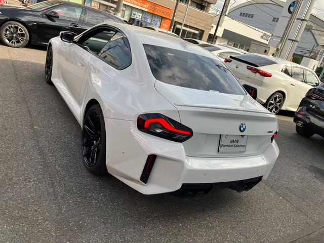 M2 ベースグレード 認定中古車 ワンオーナー MコンフォートPKG harman/kardonスピーカー ヘッドアップD 革シート 純正ナビ シートヒーター ACC ETC サンプロテクションガラス(9枚目)