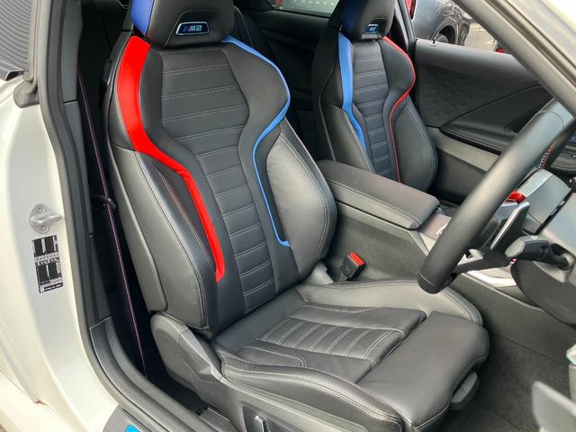 M2 ベースグレード 認定中古車 ワンオーナー MコンフォートPKG harman/kardonスピーカー ヘッドアップD 革シート 純正ナビ シートヒーター ACC ETC サンプロテクションガラス(12枚目)