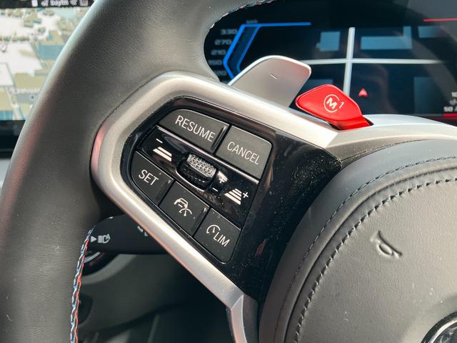 M2 ベースグレード 認定中古車 ワンオーナー MコンフォートPKG harman/kardonスピーカー ヘッドアップD 革シート 純正ナビ シートヒーター ACC ETC サンプロテクションガラス(50枚目)