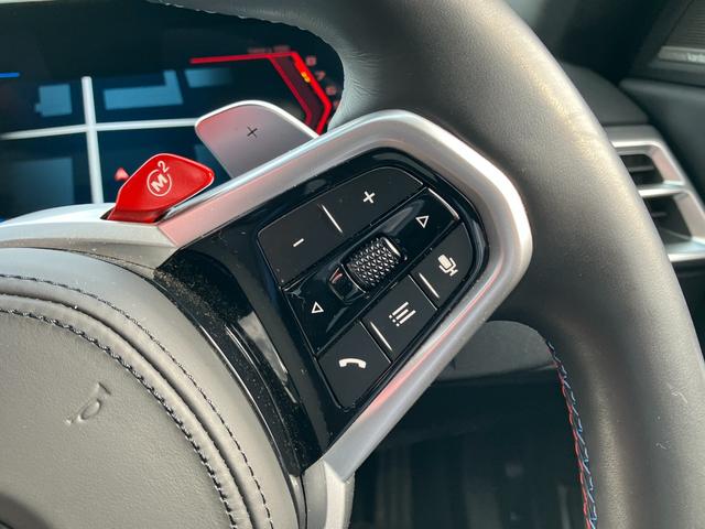 M2 ベースグレード 認定中古車 ワンオーナー MコンフォートPKG harman/kardonスピーカー ヘッドアップD 革シート 純正ナビ シートヒーター ACC ETC サンプロテクションガラス(51枚目)