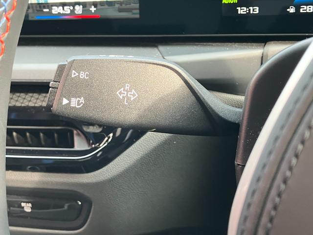 M2 ベースグレード 認定中古車 ワンオーナー MコンフォートPKG harman/kardonスピーカー ヘッドアップD 革シート 純正ナビ シートヒーター ACC ETC サンプロテクションガラス(52枚目)