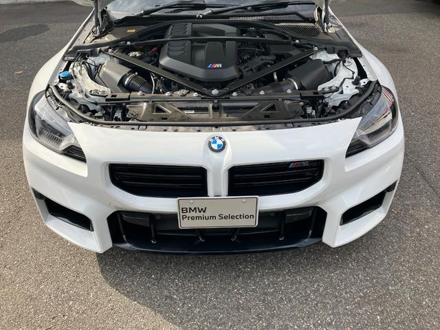 M2 ベースグレード 認定中古車 ワンオーナー MコンフォートPKG harman/kardonスピーカー ヘッドアップD 革シート 純正ナビ シートヒーター ACC ETC サンプロテクションガラス(77枚目)