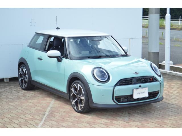 ＭＩＮＩ クーパーＳ　クラシック・トリム　正規認定中古車　元試乗車　純正ナビ　アクティブクルコン　衝突軽減Ｂ　レーンアシスト　ＰＫＧアシストプラス　ヘッドアップディスプレイ　スマホ接続・ワイヤレス充電　１８ＡＷ　ＳＯＳコール　ＥＴＣ（7枚目）