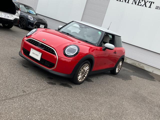 ＭＩＮＩ クーパーＣ　フェイバリット・トリム　正規認定中古車　元デモカー　フェイバリットトリム　Ｍパッケージ　電動フロントシート　ハーマンカードンスピーカー　ナビ　アクティブクルコン　ドライブアシスト　パーキングアシスト　ヘッドアップディスプレイ（21枚目）