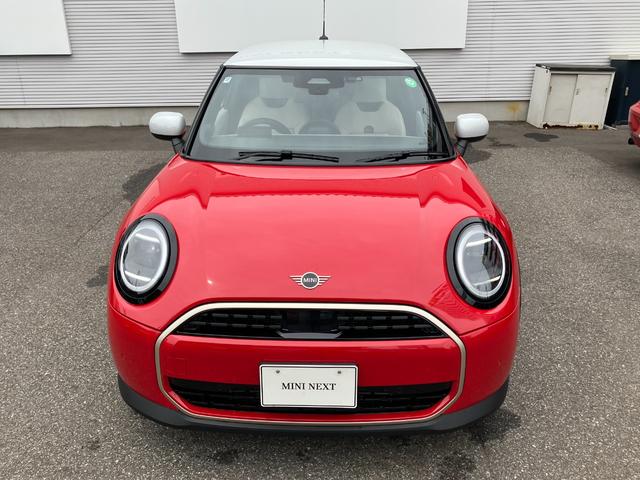 ＭＩＮＩ クーパーＣ　フェイバリット・トリム　正規認定中古車　元デモカー　フェイバリットトリム　Ｍパッケージ　電動フロントシート　ハーマンカードンスピーカー　ナビ　アクティブクルコン　ドライブアシスト　パーキングアシスト　ヘッドアップディスプレイ（33枚目）
