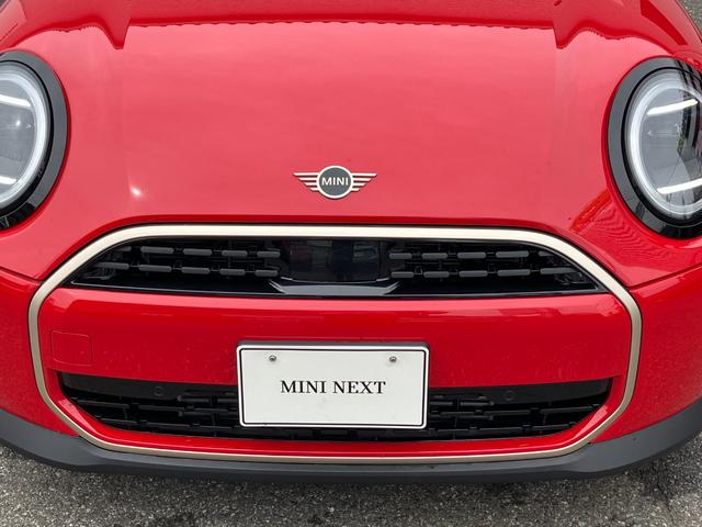 ＭＩＮＩ クーパーＣ　フェイバリット・トリム　正規認定中古車　元デモカー　フェイバリットトリム　Ｍパッケージ　電動フロントシート　ハーマンカードンスピーカー　ナビ　アクティブクルコン　ドライブアシスト　パーキングアシスト　ヘッドアップディスプレイ（34枚目）