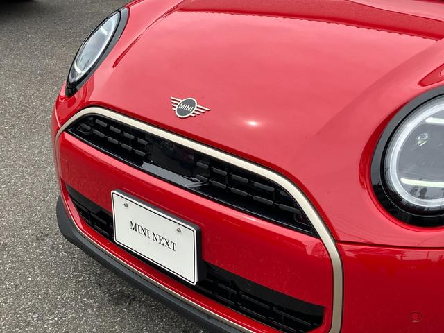 ＭＩＮＩ クーパーＣ　フェイバリット・トリム　正規認定中古車　元デモカー　フェイバリットトリム　Ｍパッケージ　電動フロントシート　ハーマンカードンスピーカー　ナビ　アクティブクルコン　ドライブアシスト　パーキングアシスト　ヘッドアップディスプレイ（35枚目）