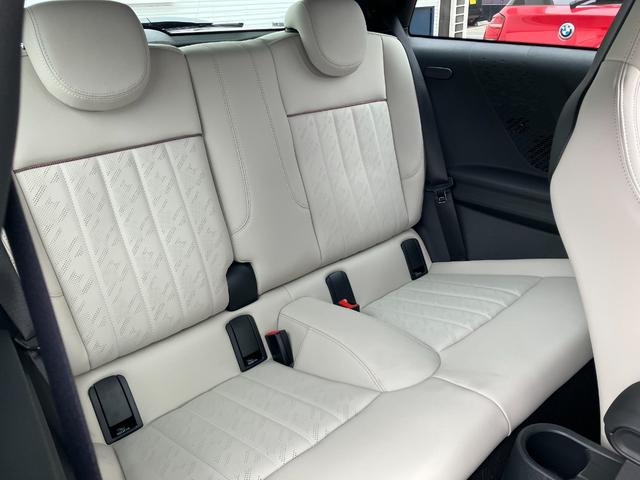 ＭＩＮＩ クーパーＣ　フェイバリット・トリム　正規認定中古車　元デモカー　フェイバリットトリム　Ｍパッケージ　電動フロントシート　ハーマンカードンスピーカー　ナビ　アクティブクルコン　ドライブアシスト　パーキングアシスト　ヘッドアップディスプレイ（39枚目）