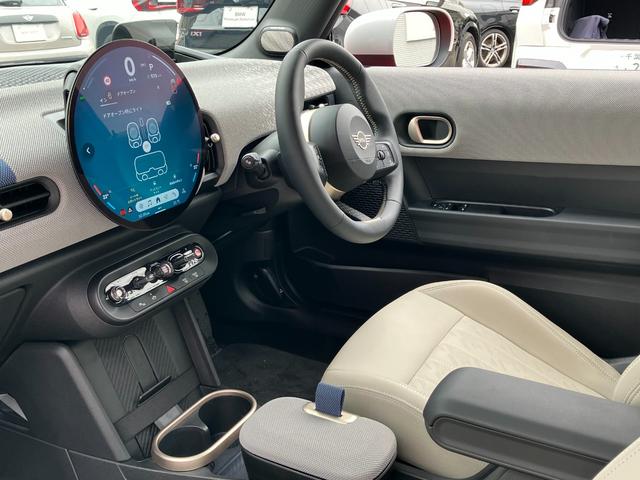 ＭＩＮＩ クーパーＣ　フェイバリット・トリム　正規認定中古車　元デモカー　フェイバリットトリム　Ｍパッケージ　電動フロントシート　ハーマンカードンスピーカー　ナビ　アクティブクルコン　ドライブアシスト　パーキングアシスト　ヘッドアップディスプレイ（48枚目）