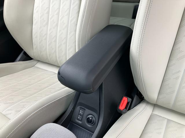 ＭＩＮＩ クーパーＣ　フェイバリット・トリム　正規認定中古車　元デモカー　フェイバリットトリム　Ｍパッケージ　電動フロントシート　ハーマンカードンスピーカー　ナビ　アクティブクルコン　ドライブアシスト　パーキングアシスト　ヘッドアップディスプレイ（53枚目）
