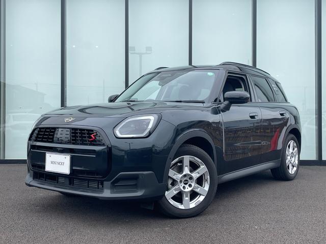 ＭＩＮＩ カントリーマンＳオール４　クラシック・トリム　正規認定中古車　元デモカー　クラシックトリム　プライバシーガラス　アクティブシート　電動フロントシート　ハーマンカードンスピーカー　ドライビングアシスタントプロ　パーキングアシスタントプラス　ＥＴＣ（6枚目）