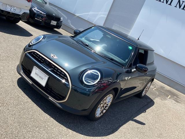 ＭＩＮＩ クーパーＣ　フェイバリット・トリム　正規認定中古車　元デモカー　フェイバリットトリム　Ｍパッケージ　電動フロントシート　ハーマンカードンスピーカー　ナビ　アクティブクルコン　ドライブアシスト　パーキングアシスト　ヘッドアップディスプレイ（21枚目）