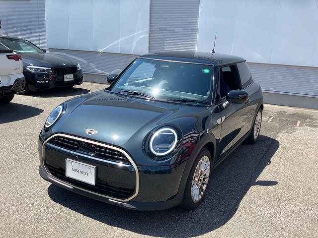 ＭＩＮＩ クーパーＣ　フェイバリット・トリム　正規認定中古車　元デモカー　フェイバリットトリム　Ｍパッケージ　電動フロントシート　ハーマンカードンスピーカー　ナビ　アクティブクルコン　ドライブアシスト　パーキングアシスト　ヘッドアップディスプレイ（22枚目）